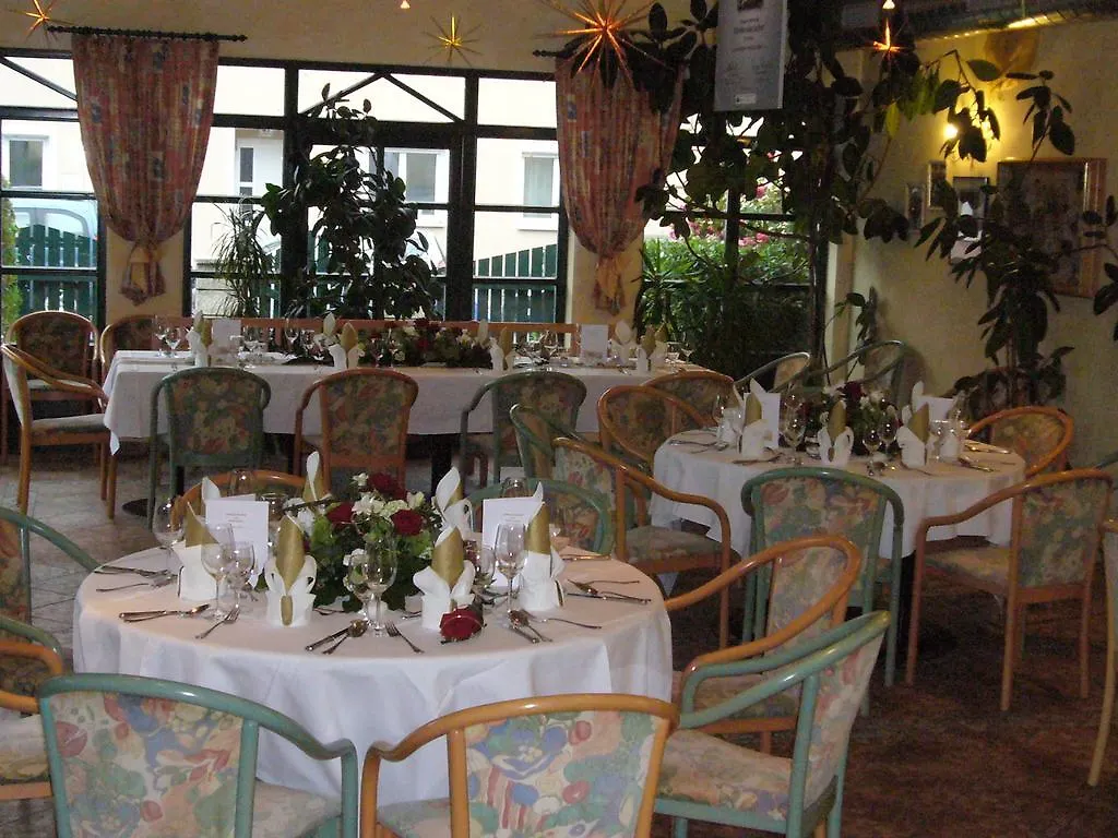 Hotel Strebersdorferhof Vienna 3*,