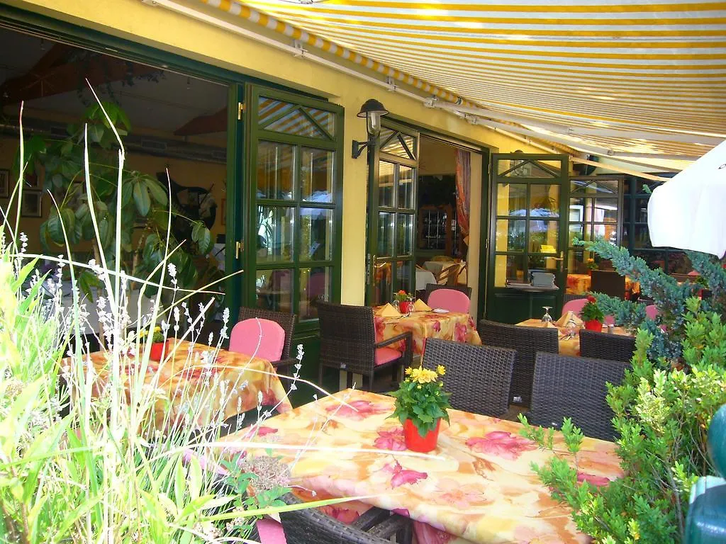 Hotel Strebersdorferhof Vienna 3*,