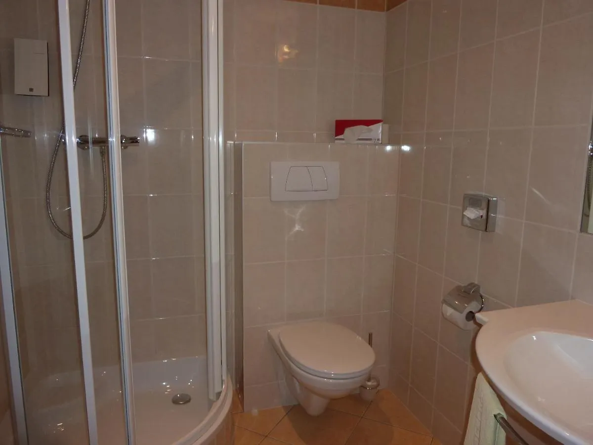 Hotel Strebersdorferhof Vienna 3*,  Austria