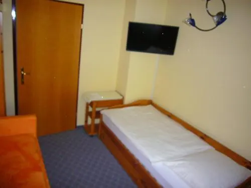 Hotel Strebersdorferhof Vienna 3*,